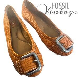 FOSSIL VINTAGE Reptile Embossed Orange Leather Flats silver-tone Buckle Top 6.5